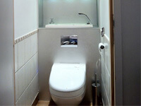 Lave-mains intégré sur toilettes suspendus WiCi Bati gris clair par Bains d'Alexandre - 2 sur 3 (après)